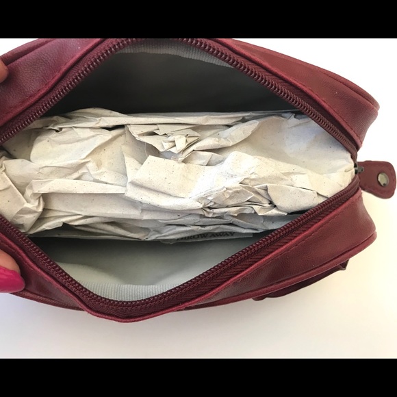 🎉HP🎉🆕 New Steve Madden Cosmetic Case - Picture 8 of 11